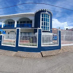 Quarto em Acomodações Particulares Mary Hosting Sarie Bay